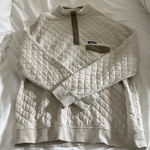 Great condition Patagonia quilted sweater